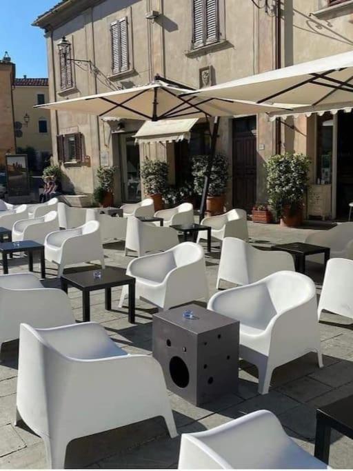 Lajatico Rentals - Terrazza Sul Tramonto Del Silenzio Extérieur photo